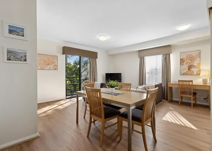 Vibrant Apartment In Northbridge